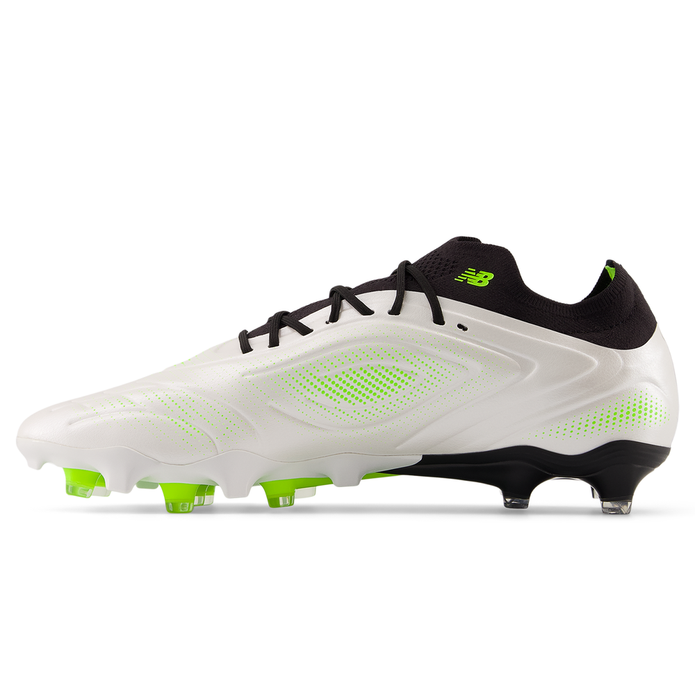 Pánské kopačky New Balance TEKELA PRO FG V5 ST2FLSP5 – bílé