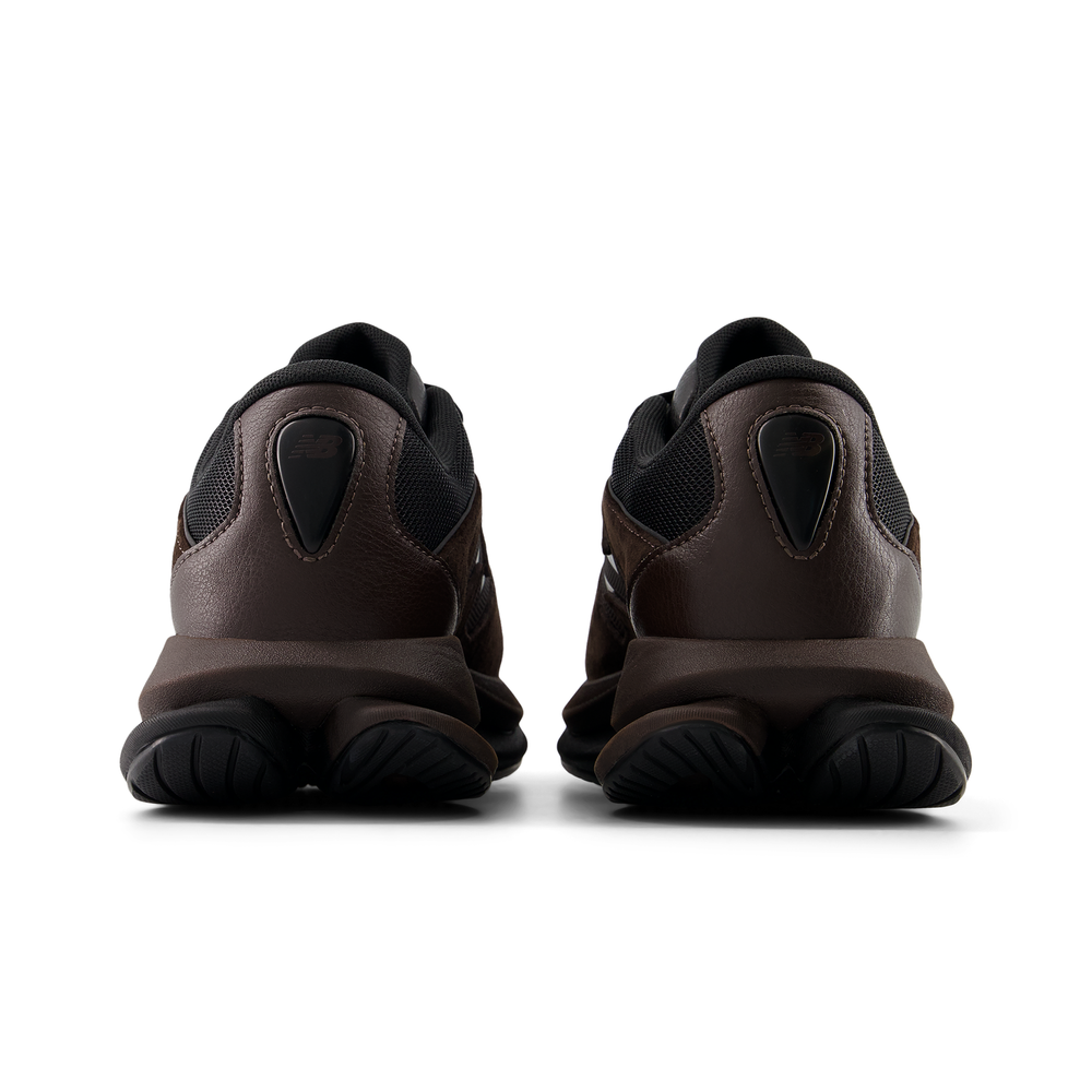 Unisex boty New Balance UTFOA8GD – hnědý