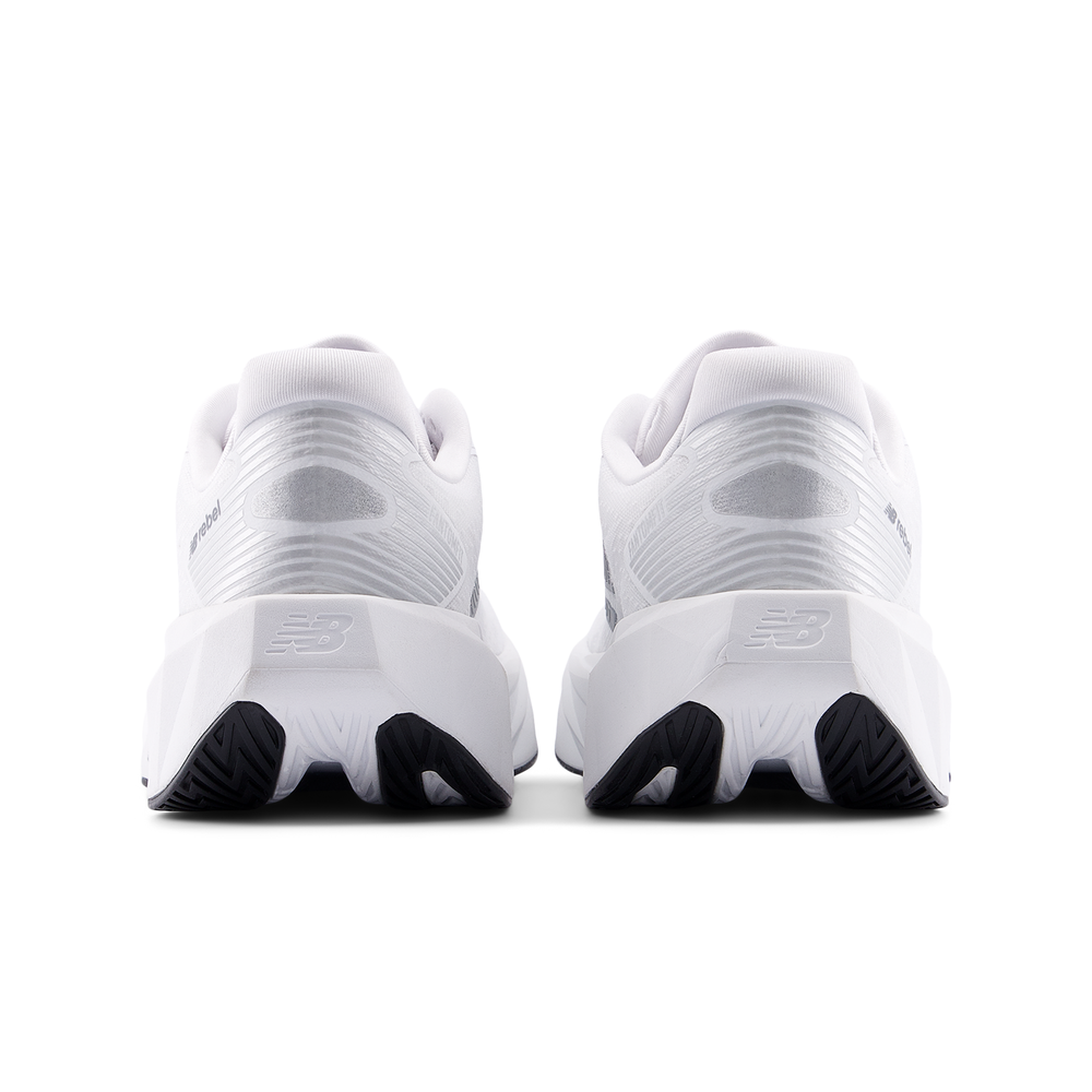 Dámské boty New Balance FuelCell Rebel v5 WFCXLM5 – bílé