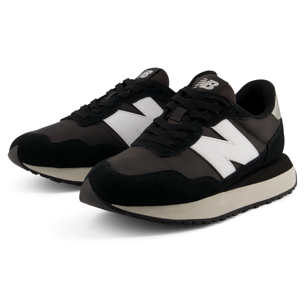 Dámské boty New Balance W23731P – černé