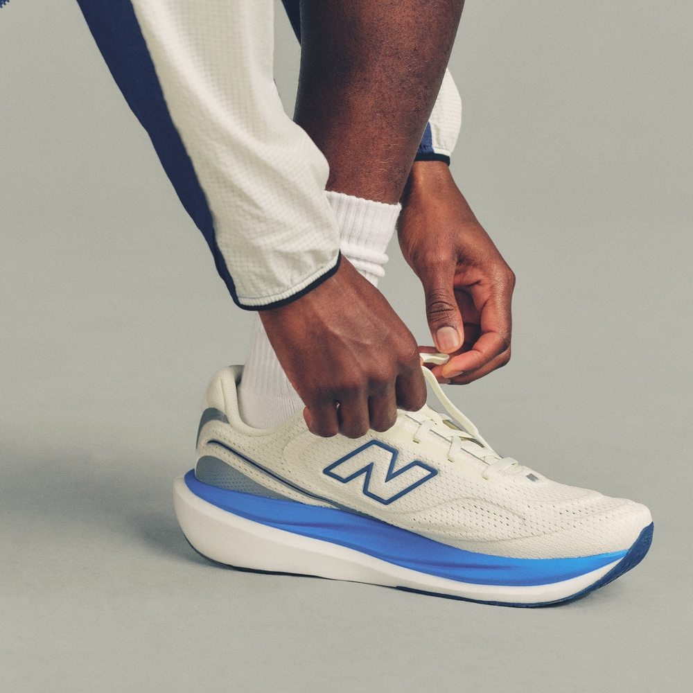 Pánské boty New Balance Infinion 1080 v15 M10808E0 – béžové