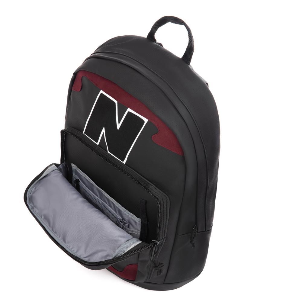 Batoh New Balance LAB21013BG – černé