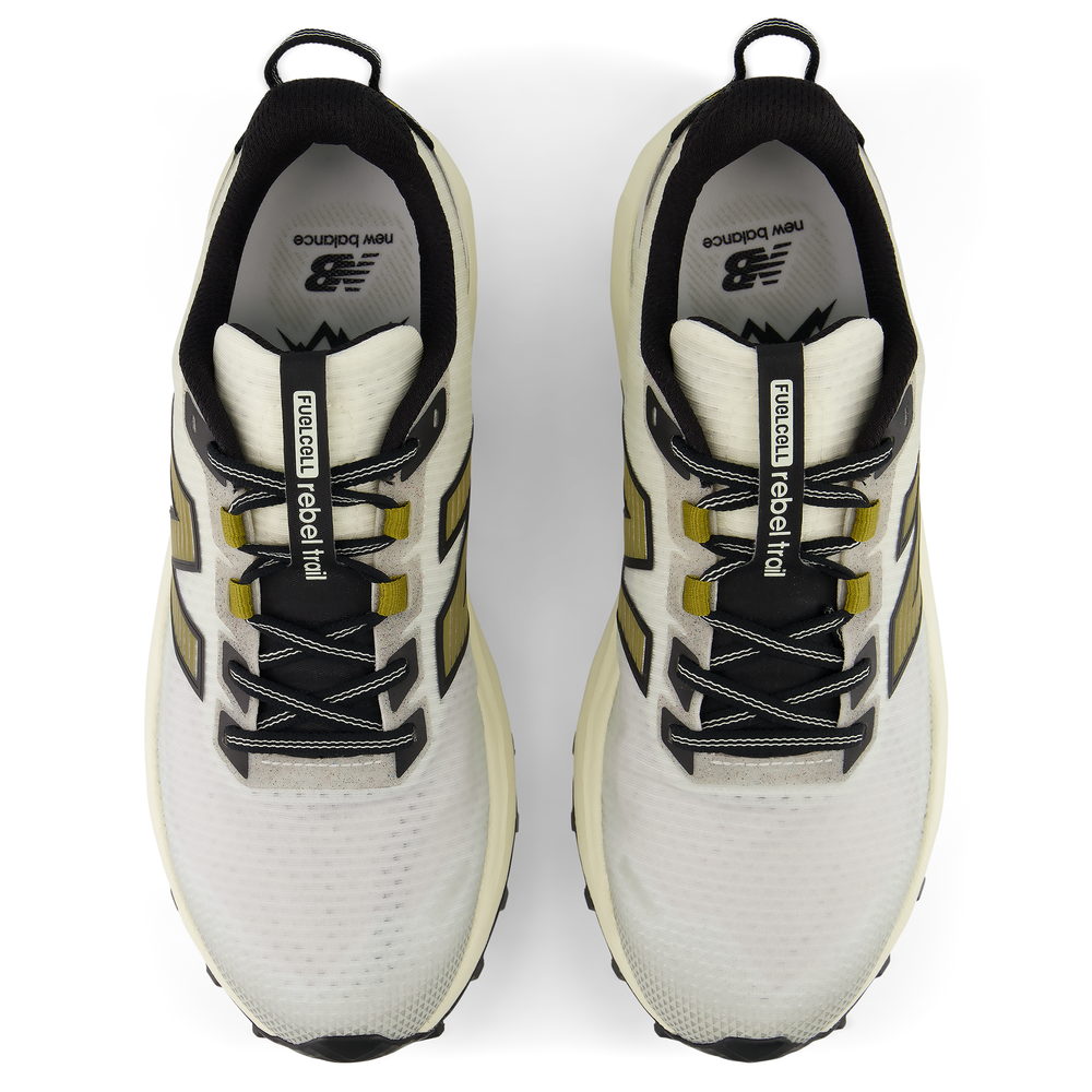 Pánské boty New Balance FuelCell Rebel Trail MRBT8VW – béžové