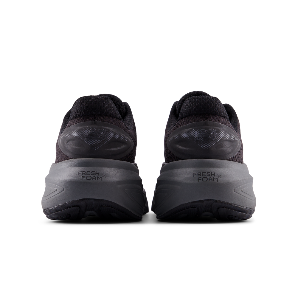 Pánské boty New Balance Fresh Foam x More v6 MMORLA6 – černé