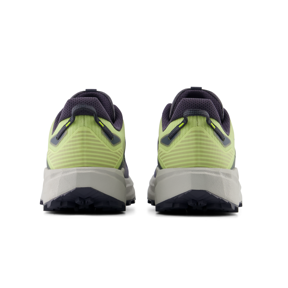 Pánské boty New Balance FuelCell Rebel Trail MRBT8CQ – zelené