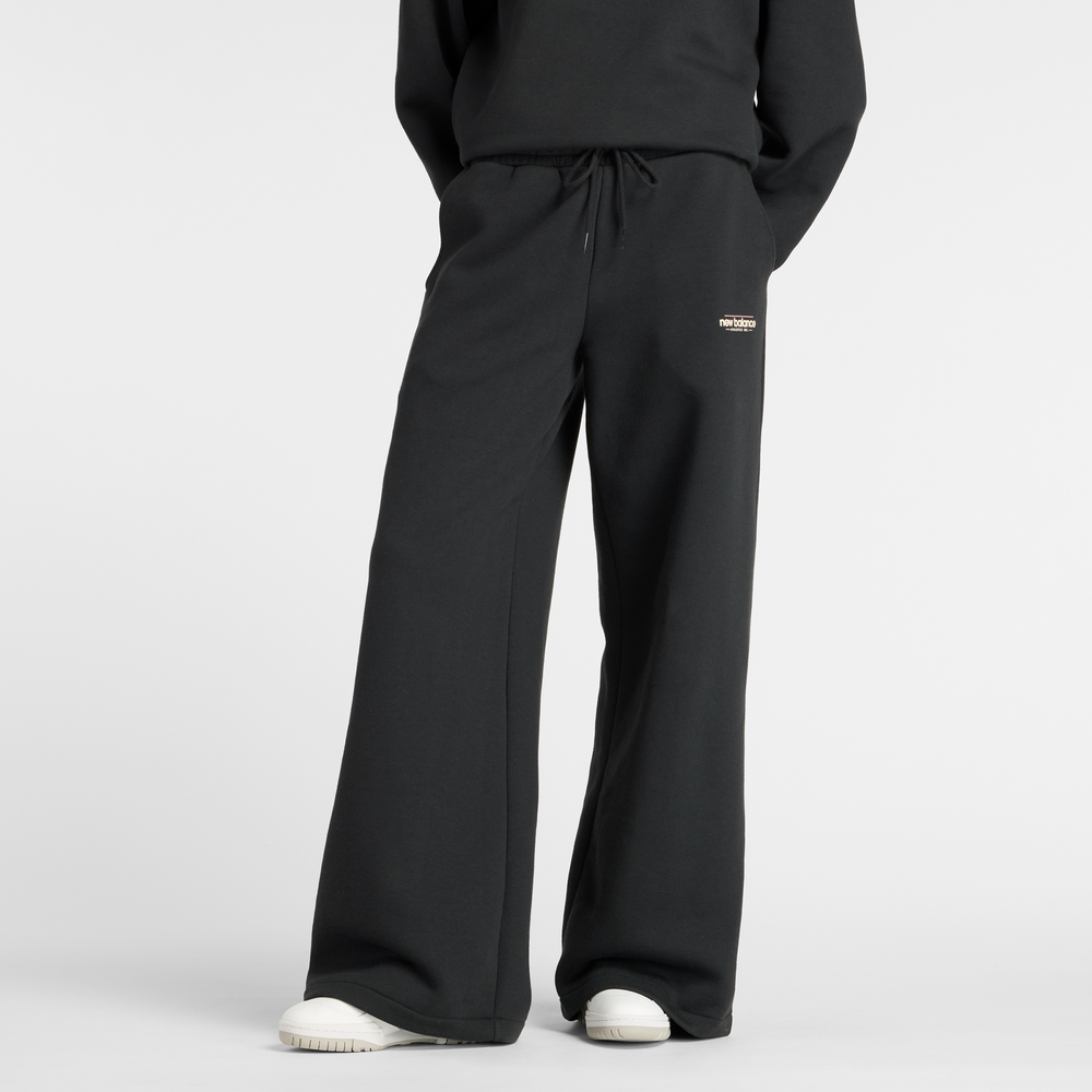 Dámské kalhoty New Balance WP53903BK – černé