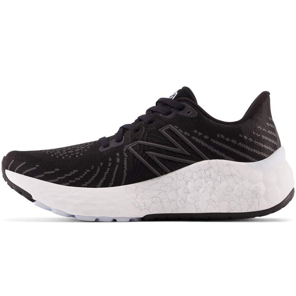 Boty New Balance Fresh Foam Vongo v5 WVNGOBS5 – černé
