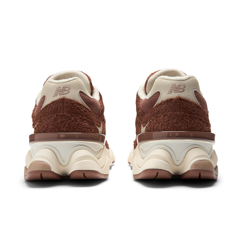 Unisex boty New Balance U9060CCC – hnědý