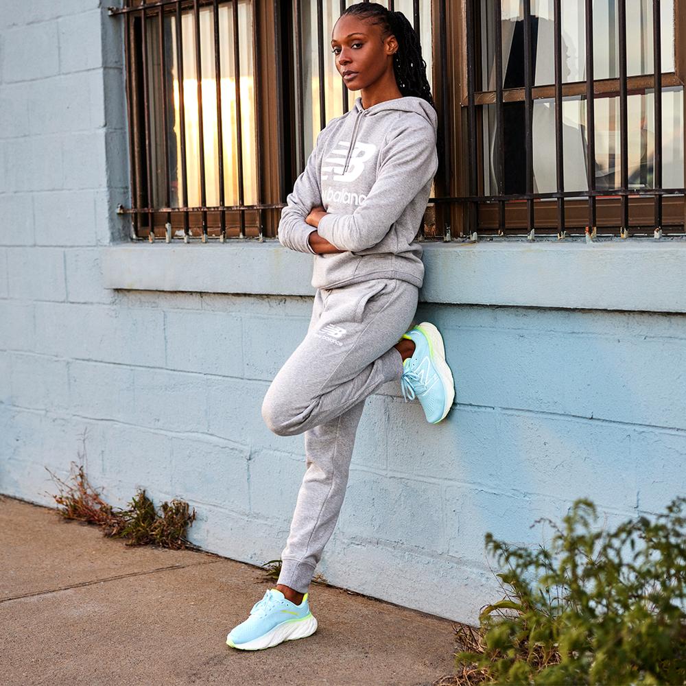 Dámské boty New Balance Fresh Foam More v4 WMORCK4 – modré