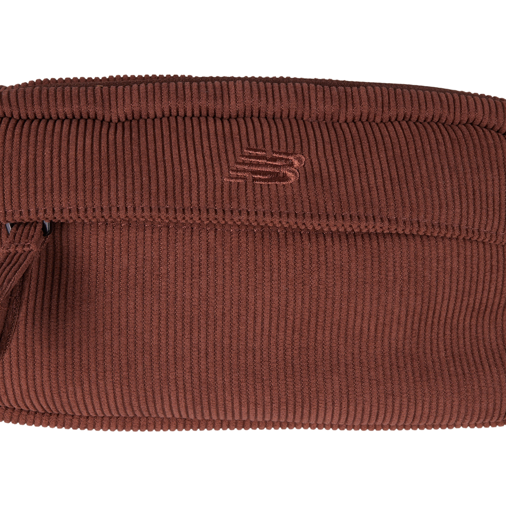 Ledvinka New Balance LAB23171ROK – hnědý