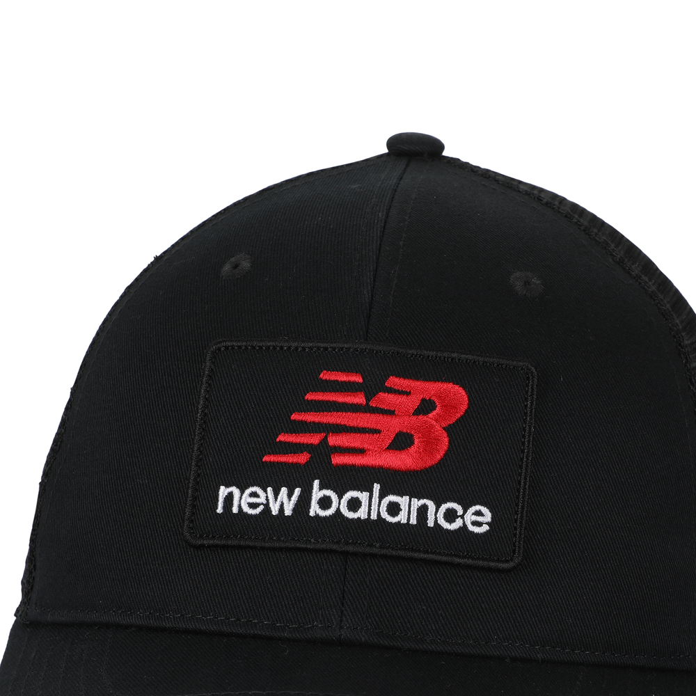 Čepice New Balance LAH51016BK – černé