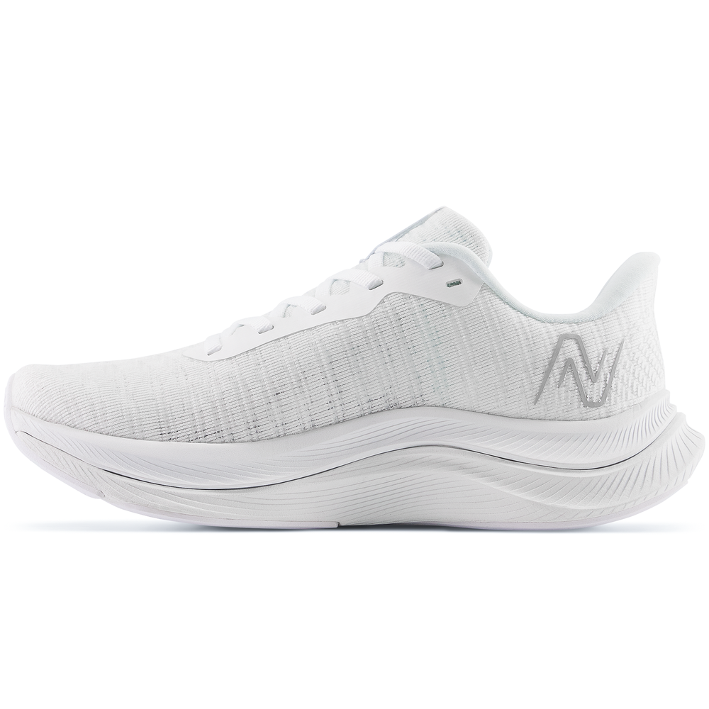 Dámské boty New Balance FuelCell Propel v4 WFCPRLW4 – bílé