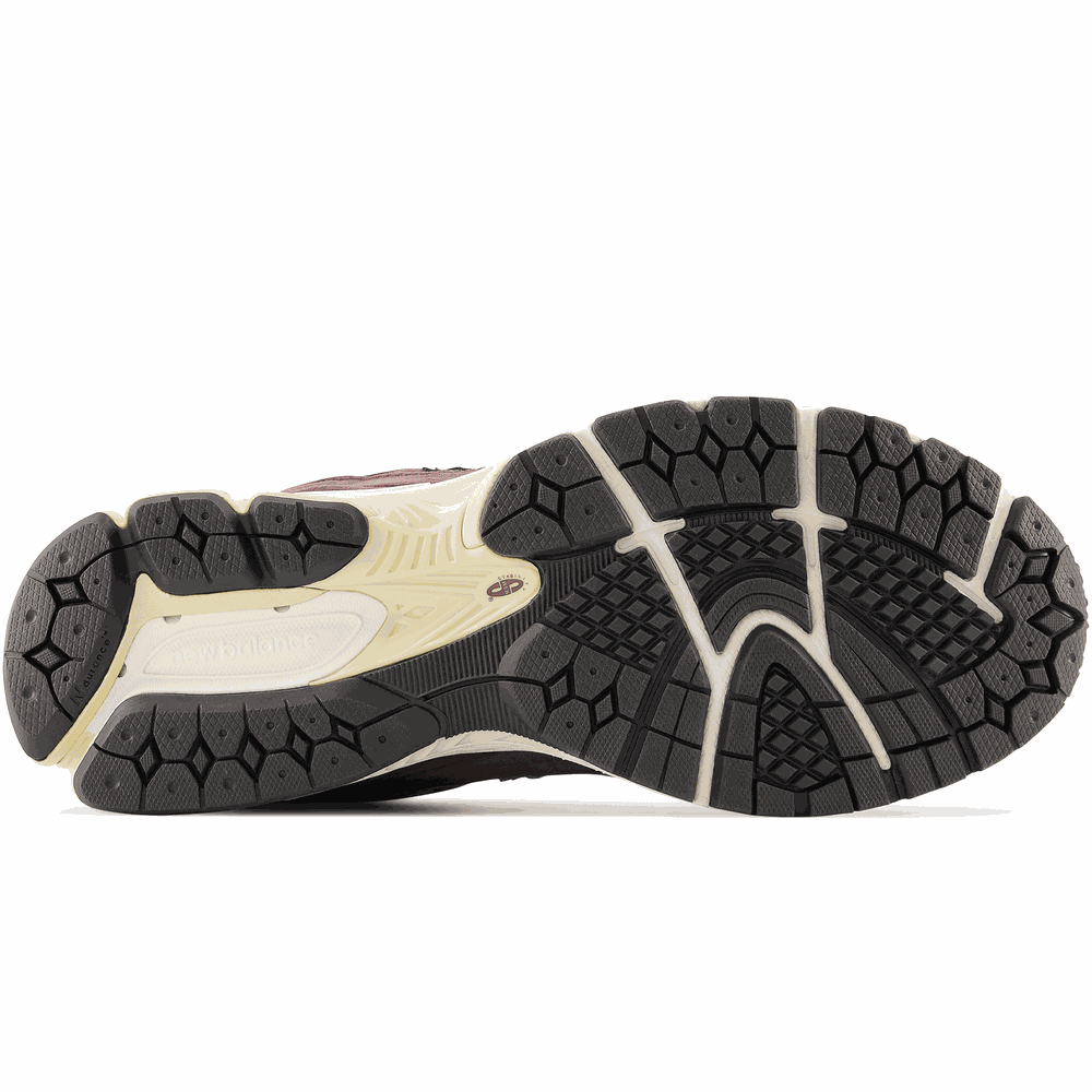 Boty unisex New Balance M2002RCD