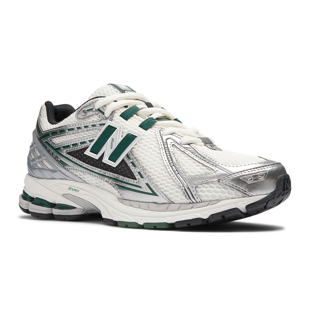 Unisex boty New Balance M1906REU – stříbrný