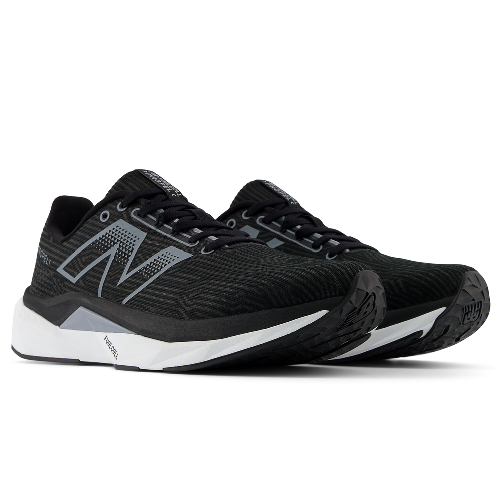 Pánské boty New Balance FuelCell Propel v5 MFCPRLB5– černé
