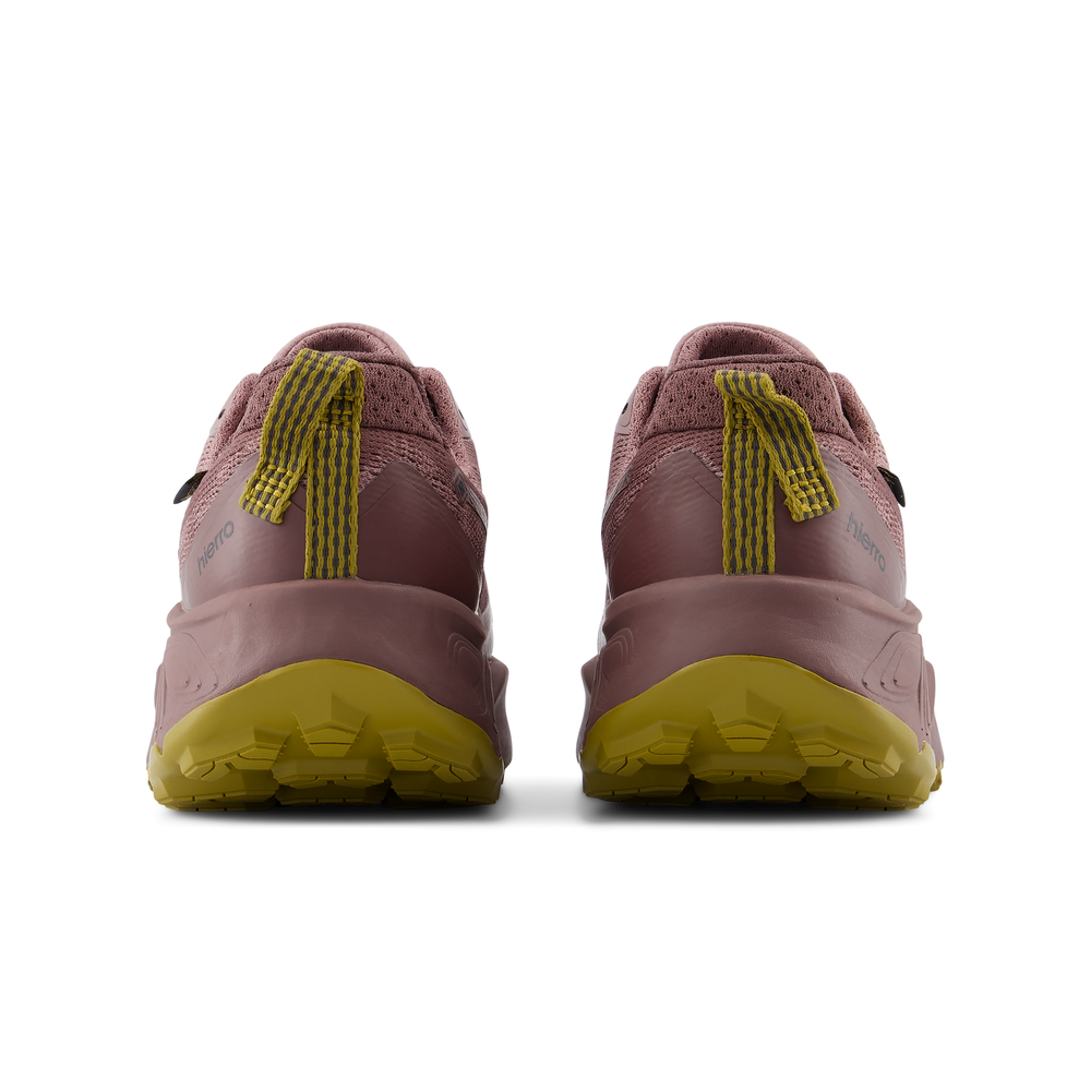 Dámské boty New Balance Fresh Foam X Hierro Gore-Tex v9 WHIG5G3 – růžové