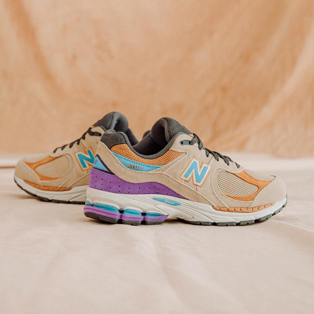 Boty New Balance M2002RWA – hnědý