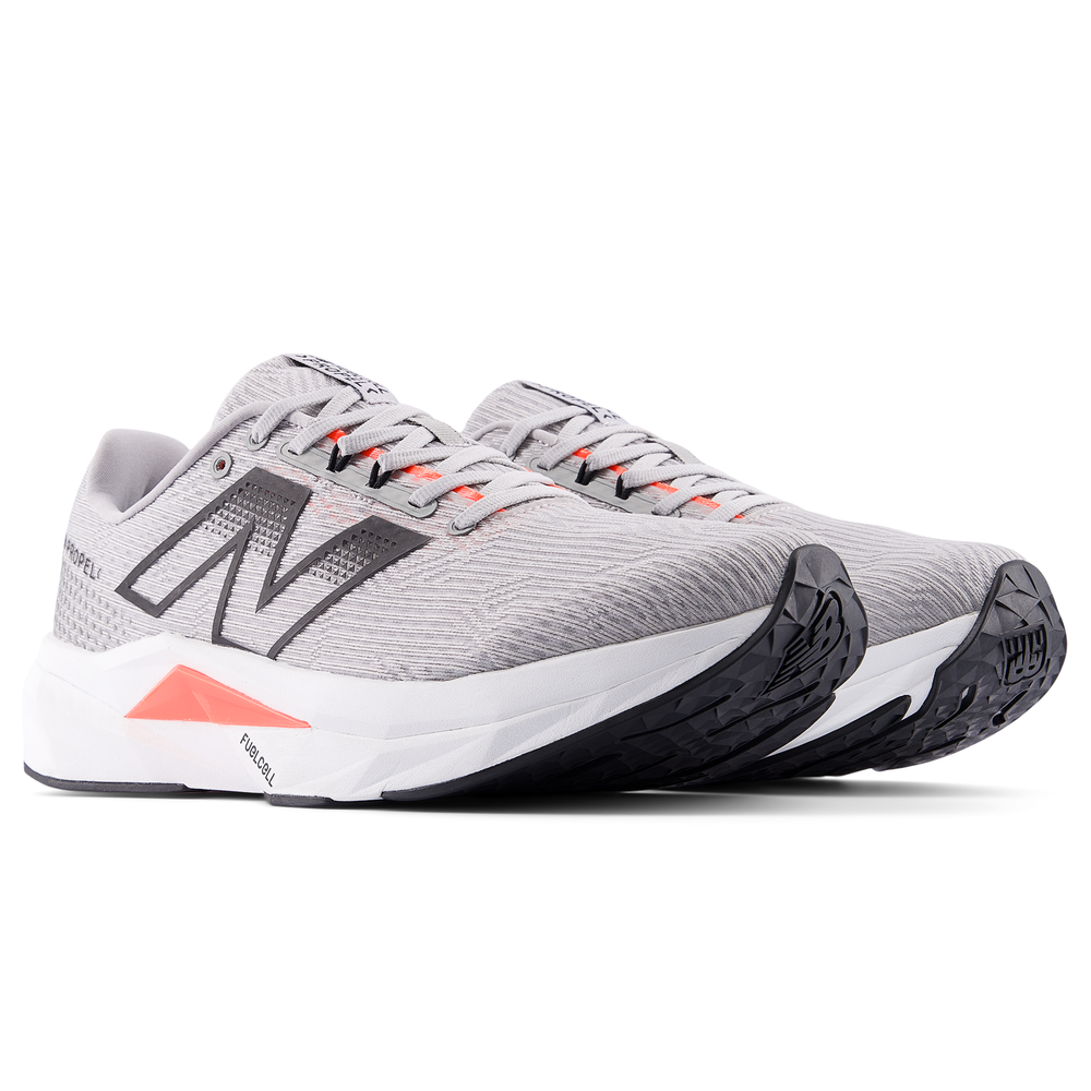 Pánské boty New Balance FuelCell Propel v5 MFCPRCV5 – šedé
