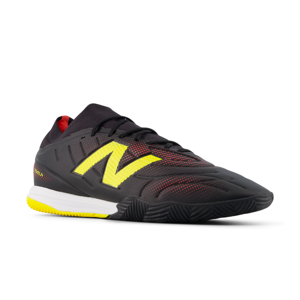 Pánské sálovky New Balance TEKELA TEAM LOW LACED IN V5 UT3IL4EI – černé