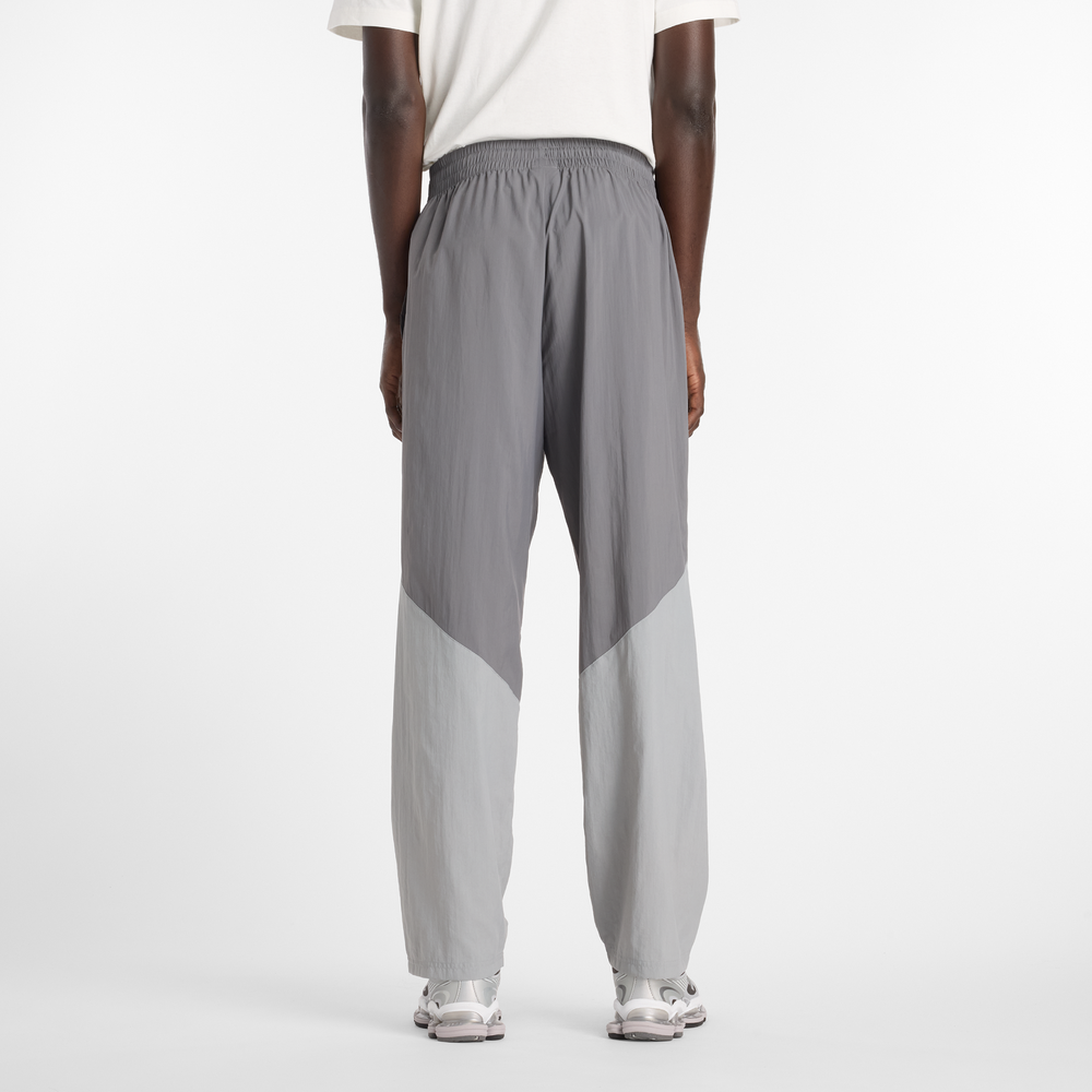 Pánské kalhoty New Balance MB61R010CAS – šedé