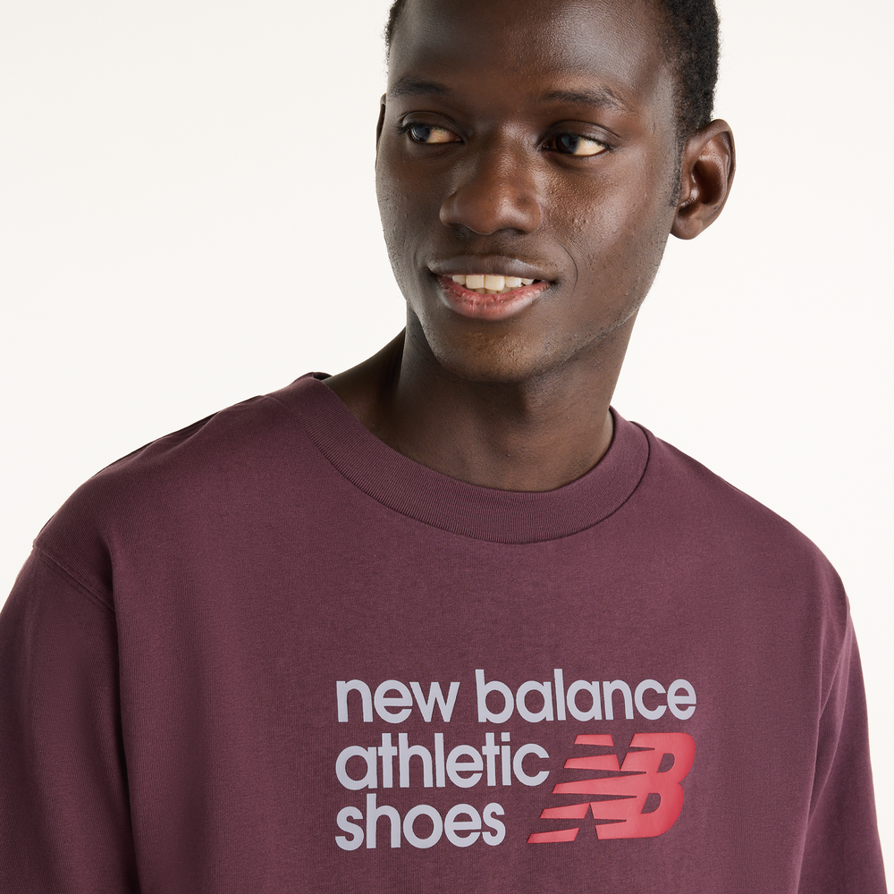 Pánské tričko New Balance Athletics Premium Relaxed Chest Logo – bordó