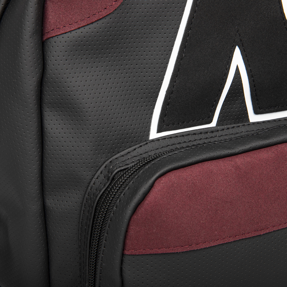 Batoh New Balance LAB21013BG – černé