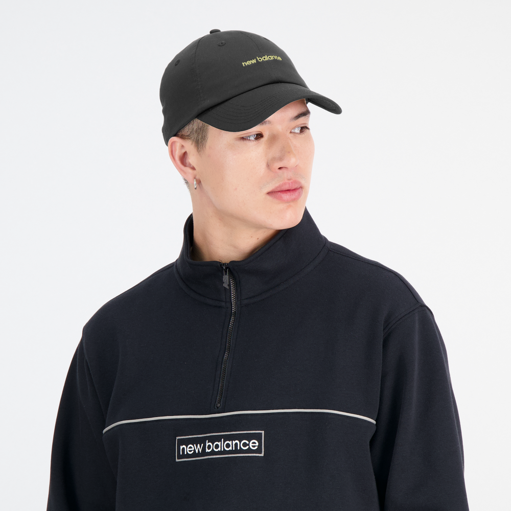 Čepice New Balance LAH21100BK – černé