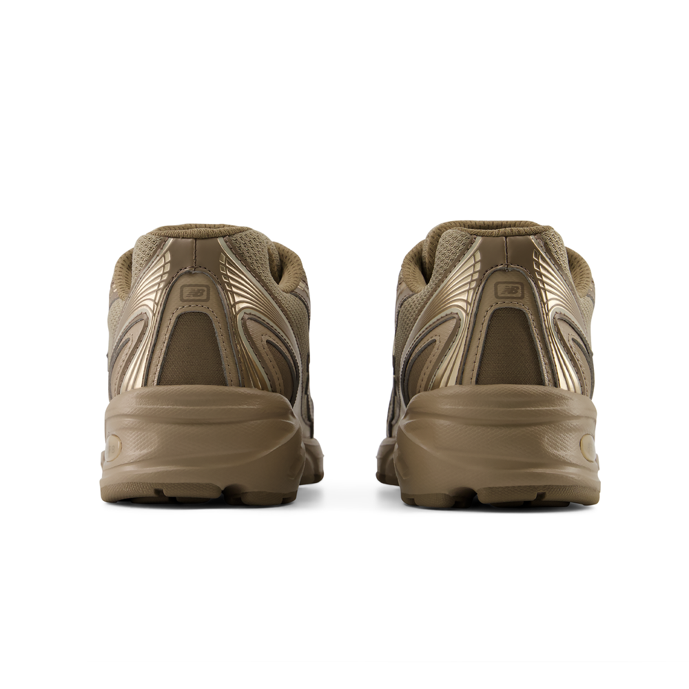 Unisex boty New Balance U7402XX – hnědý