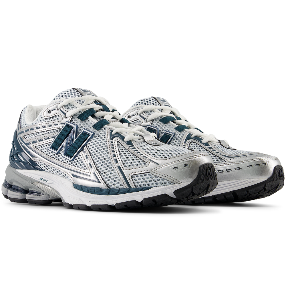 Unisex boty New Balance U1906RCE – stříbrný