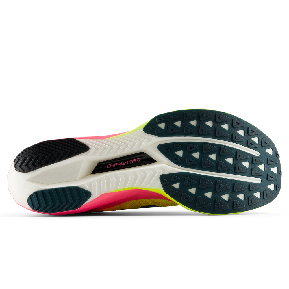 Boty na běhání New Balance FuelCell SC Elite V5 TCS London Marathon MRCEL55L – růžové