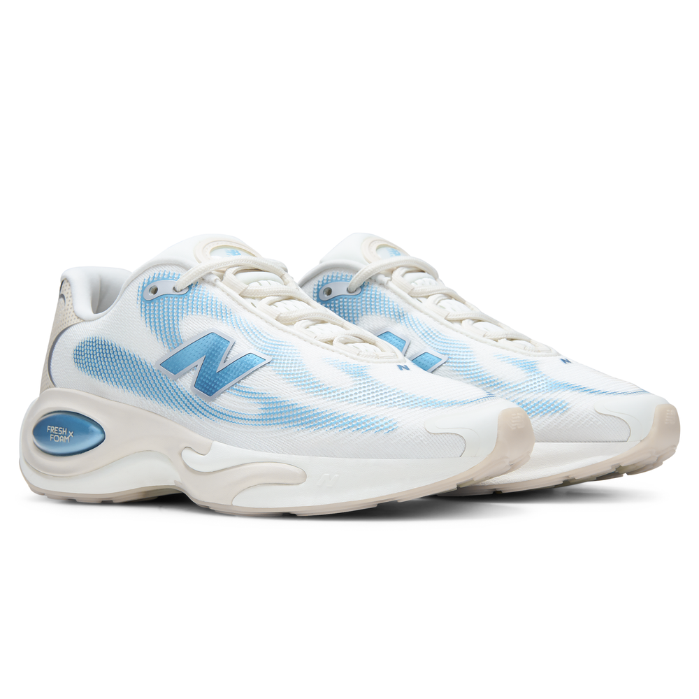 Dámské boty New Balance AC Runner WACR15HW – béžové