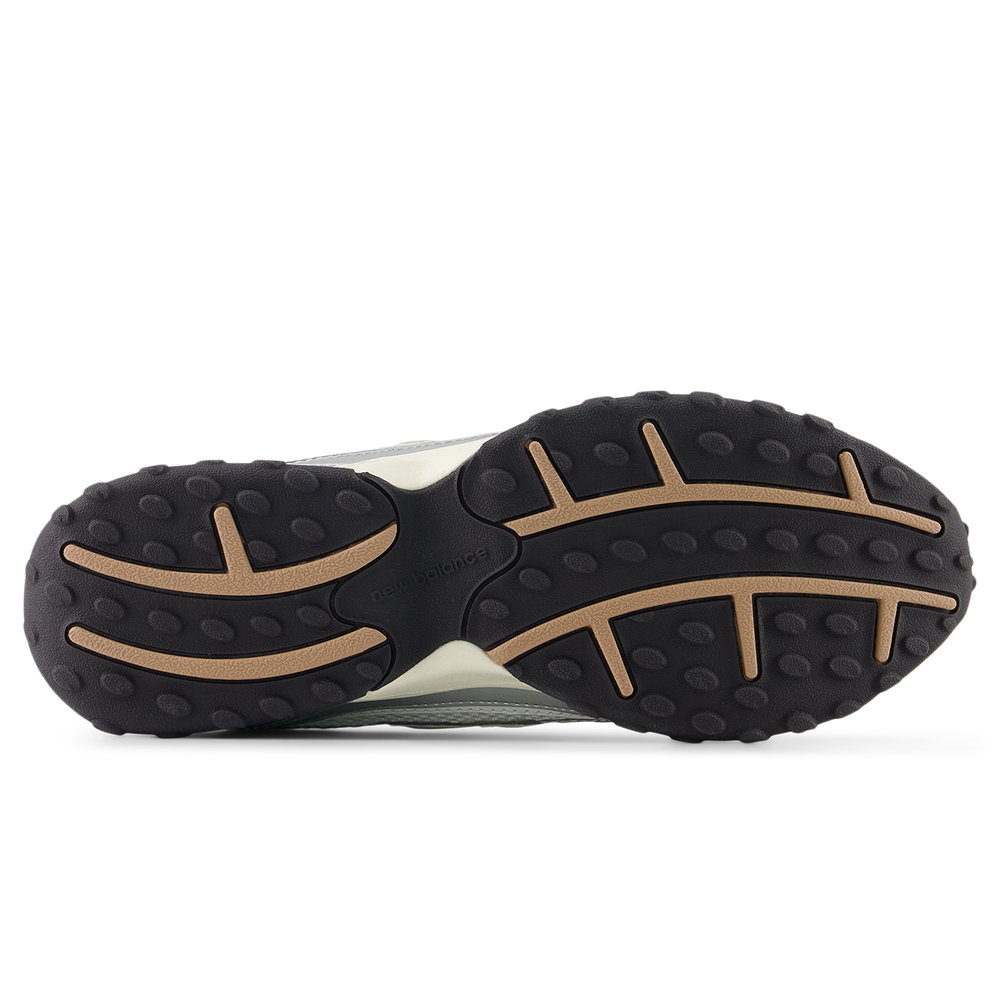 Unisex boty New Balance U204LSWA – stříbrný