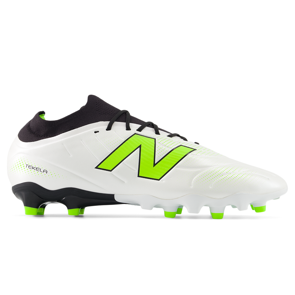 Pánské kopačky New Balance TEKELA TEAM FG V5 ST3FSP5 – bílé