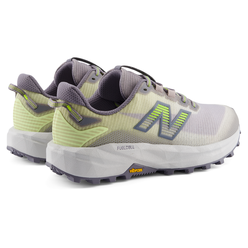 Dámské boty New Balance FuelCell Rebel Trail WRBT675 – šedé