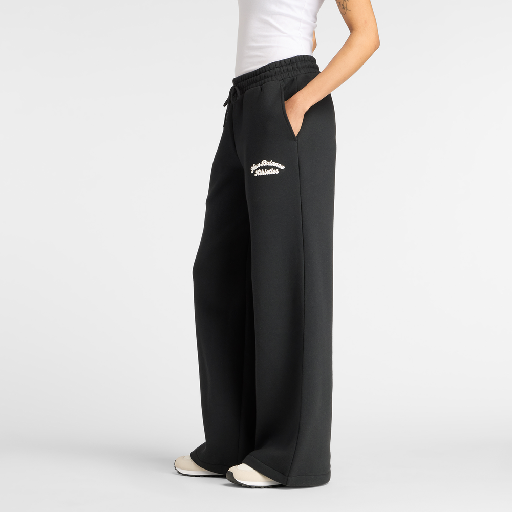Dámské kalhoty New Balance WP53902BK  – černé