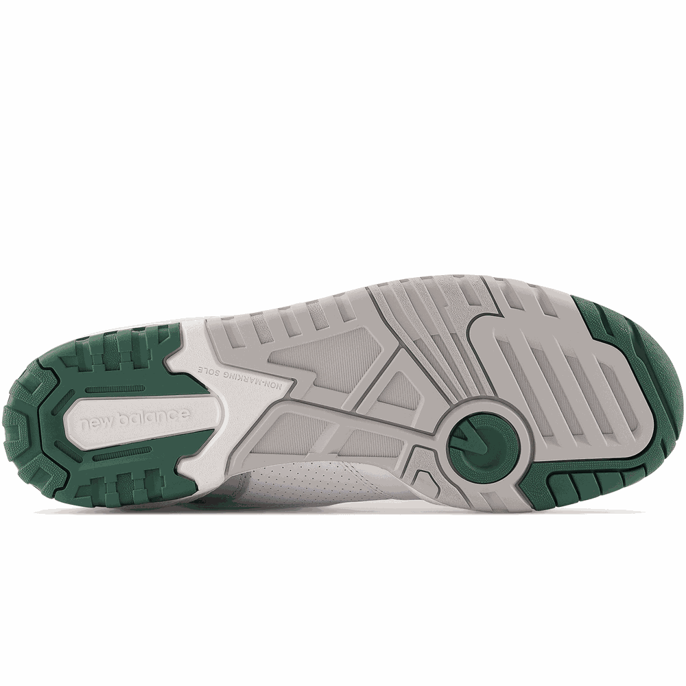 New Balance BB550PWC – bílé botasky