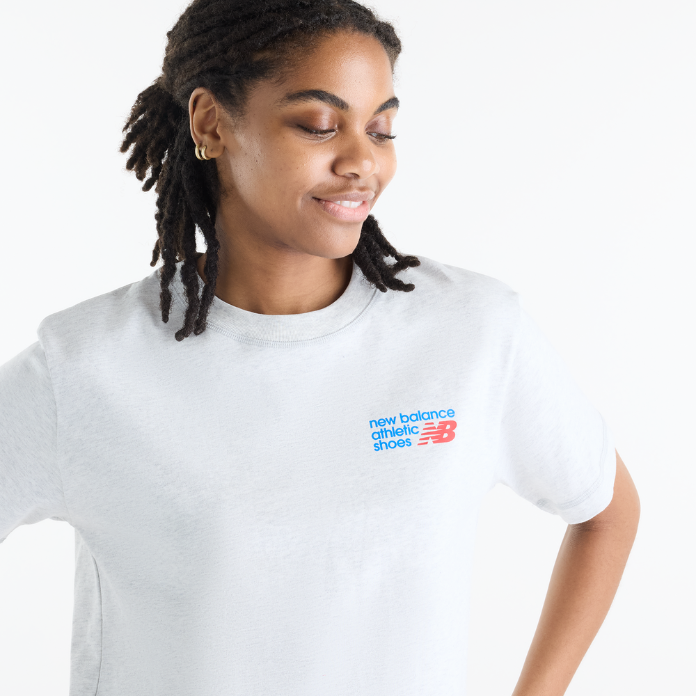 Dámské tričko New Balance Athletics Premium Logo Hip Length – šedé
