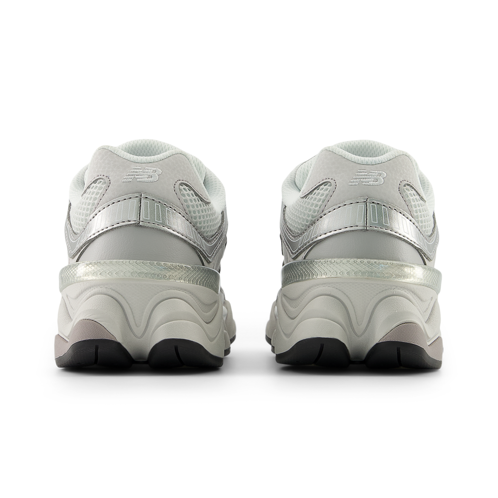 Dětské boty New Balance G90602LB – šedé
