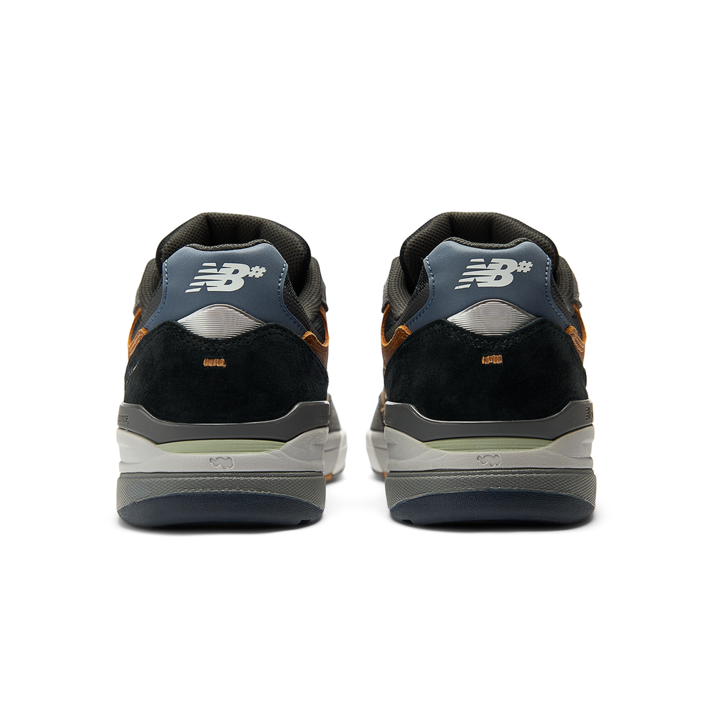 Unisex boty New Balance Numeric NM933MLT – šedé