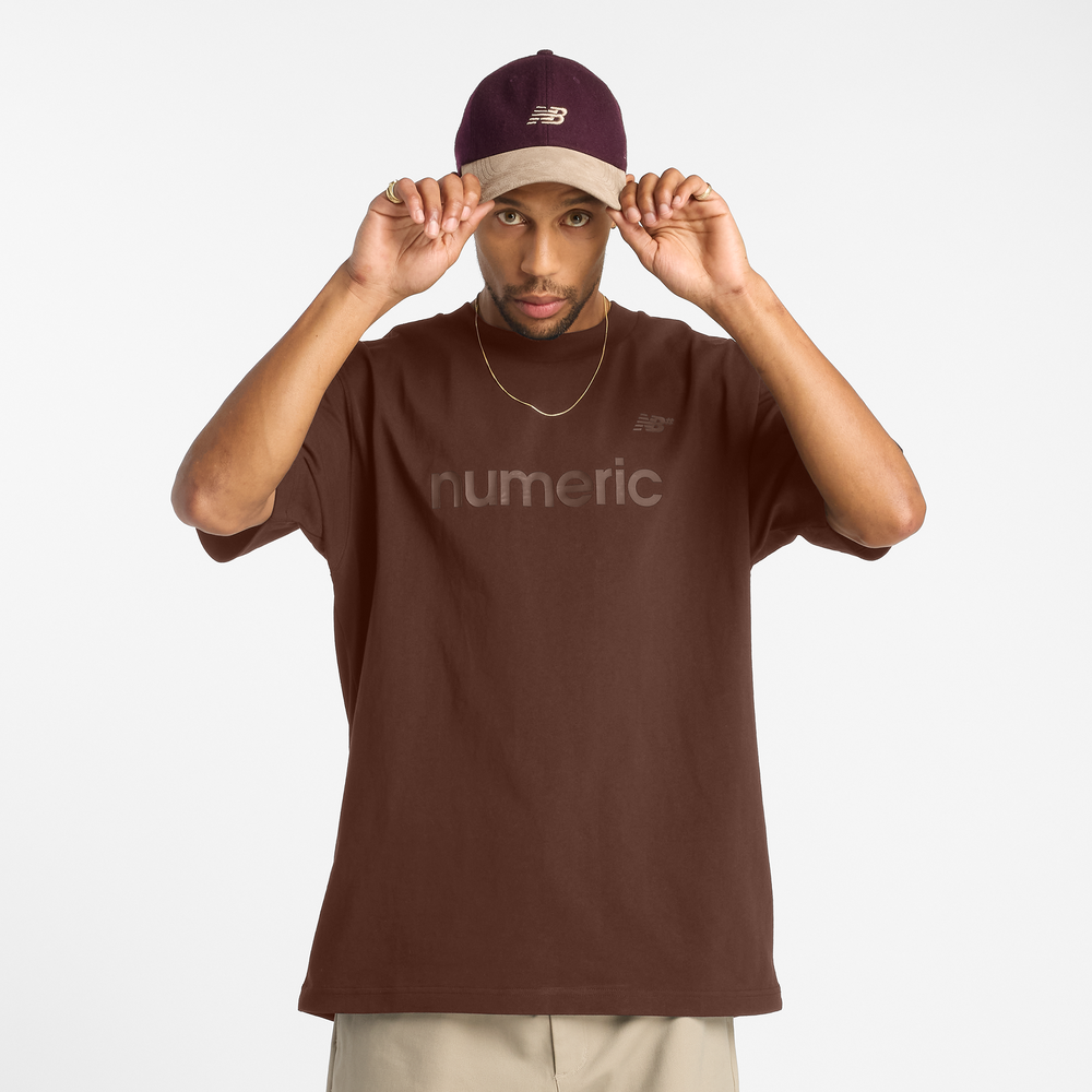 Pánské tričko New Balance Numeric MT51955ROK – hnědý