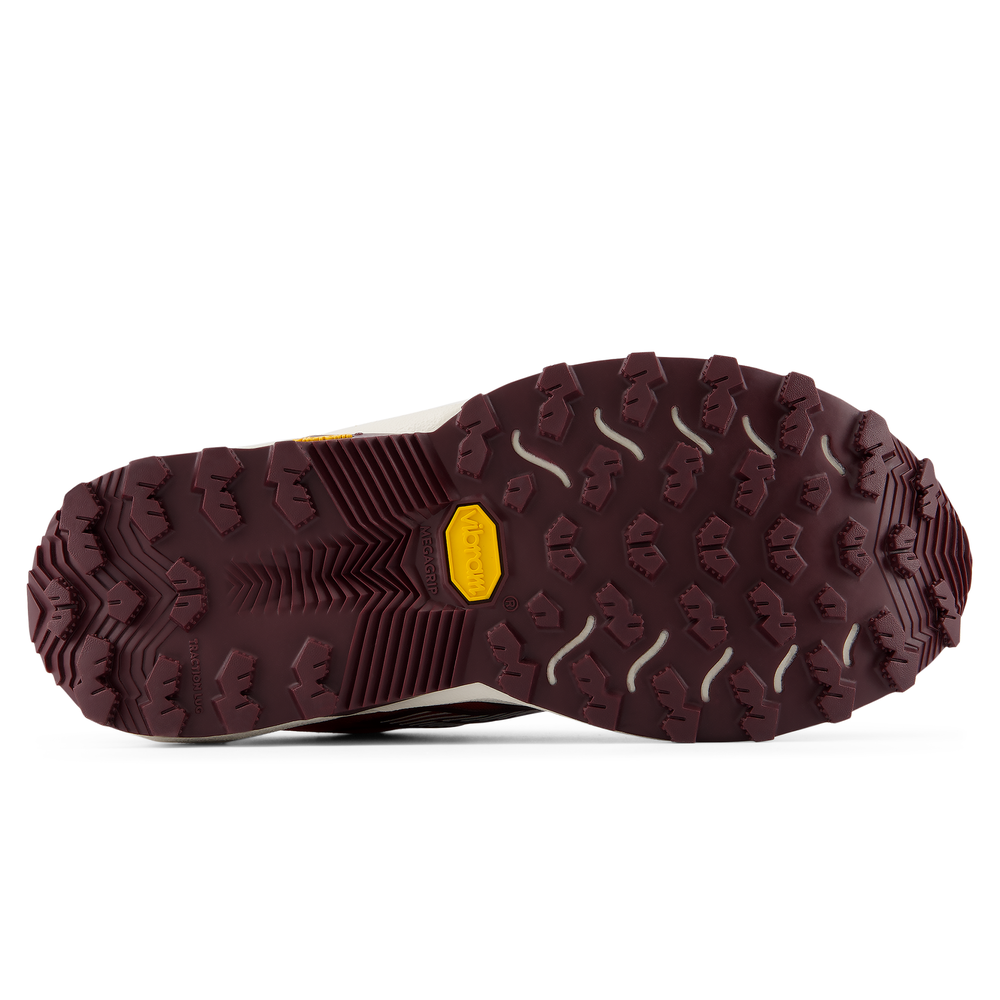 Dámské boty New Balance FuelCell Rebel Trail WRBT2MF – červené