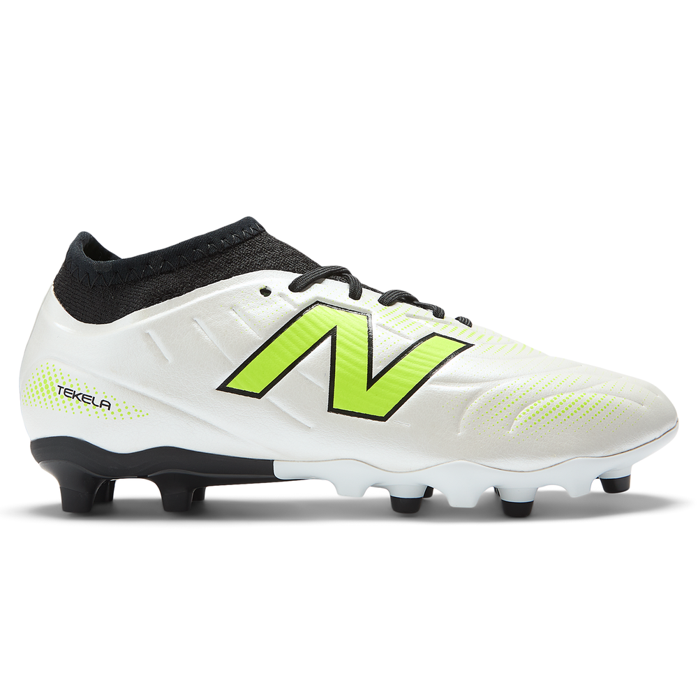 Dětské kopačky New Balance TEKELA TEAM LOW JNR FG V5 SJT3FSP5 – bílé