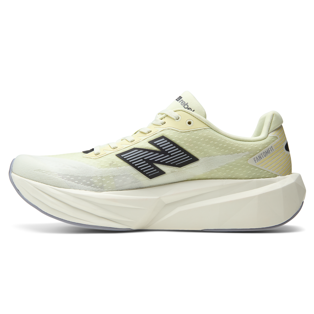 Pánské boty New Balance FuelCell Rebel v5 MFCX8QY – žluté
