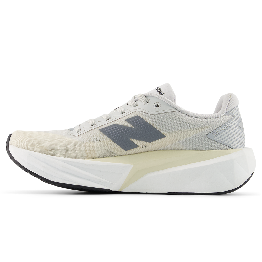 Dámské boty New Balance FuelCell Rebel v5 WFCXLX5 – šedé