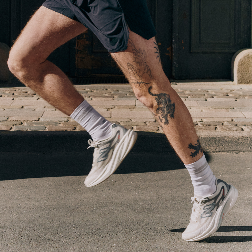 Pánské boty New Balance nfinion SuperComp Rebel v1 MREBX9S5 – béžové