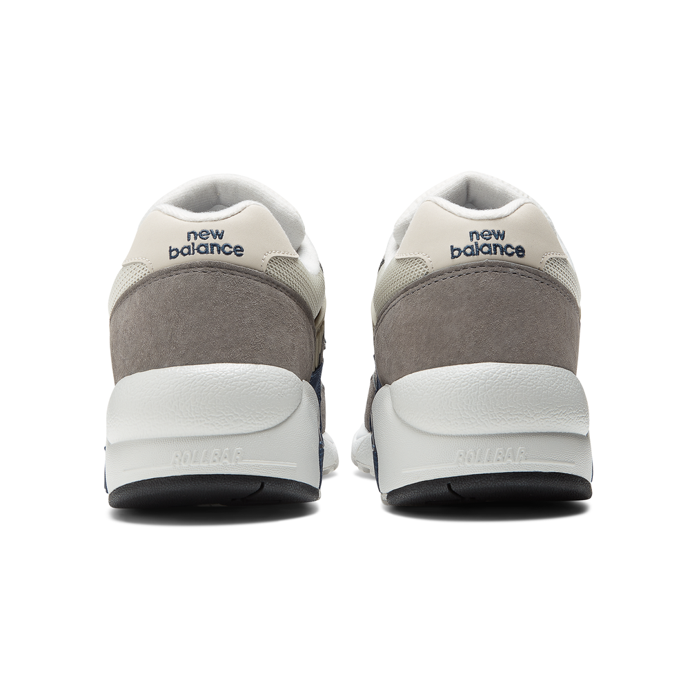 Pánské boty New Balance MT580RCB – šedé