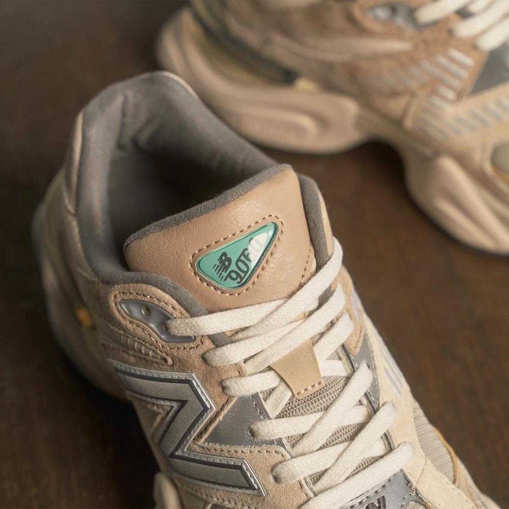 Boty New Balance U9060MAC – béžové