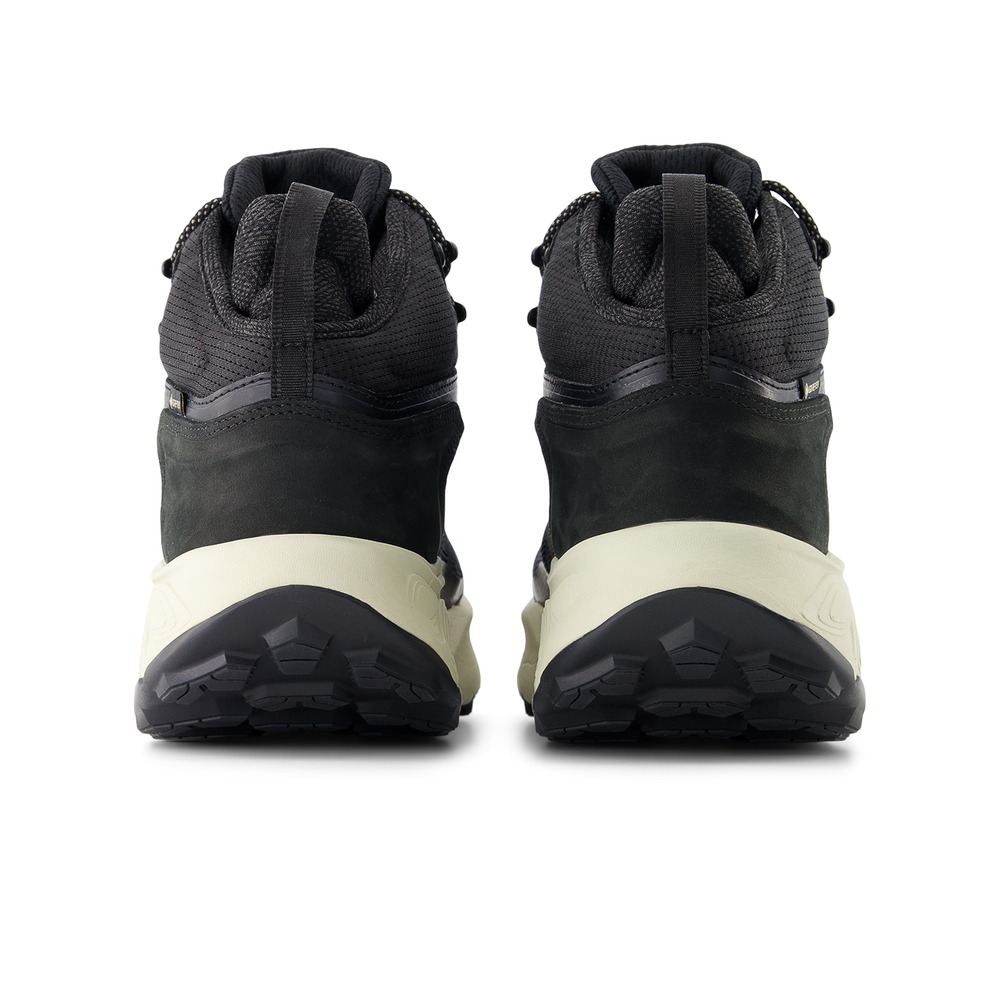 Pánské boty New Balance Fresh Foam X Hierro Hiker Gore-Tex v9 MTHIMCB9 – černé