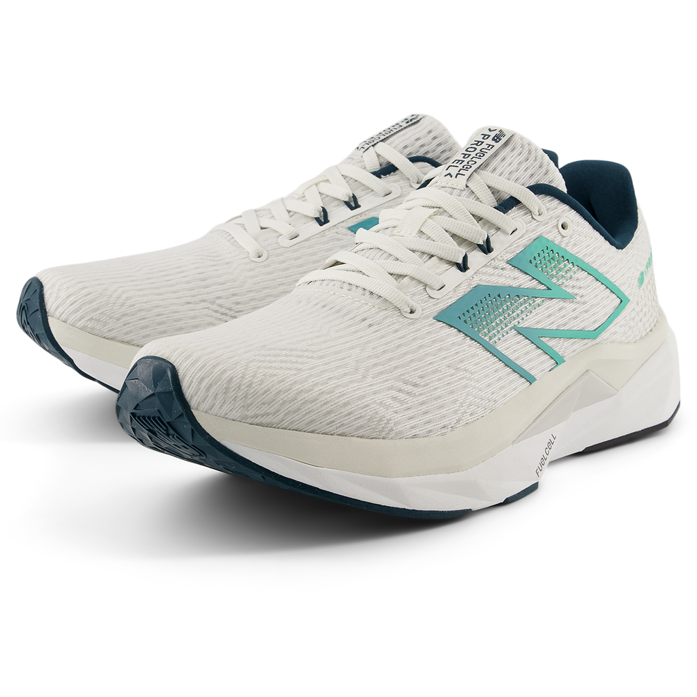Pánské boty New Balance FuelCell Propel v5 MFCPR1K4 – béžové