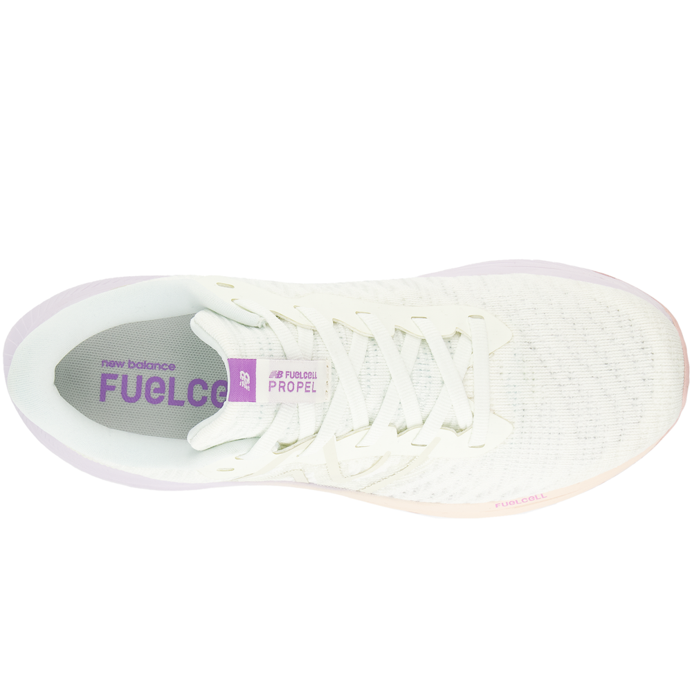 Dámské boty New Balance FuelCell Propel v4 WFCPRWV4 – bílé